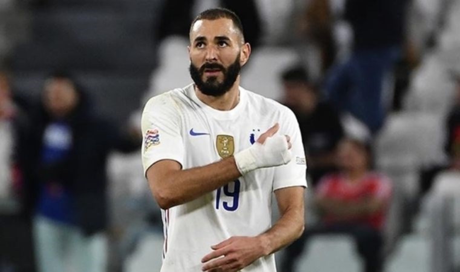 Karim Benzema Ballon d’Or’a isyan etti! “Bu karar utanç verici”