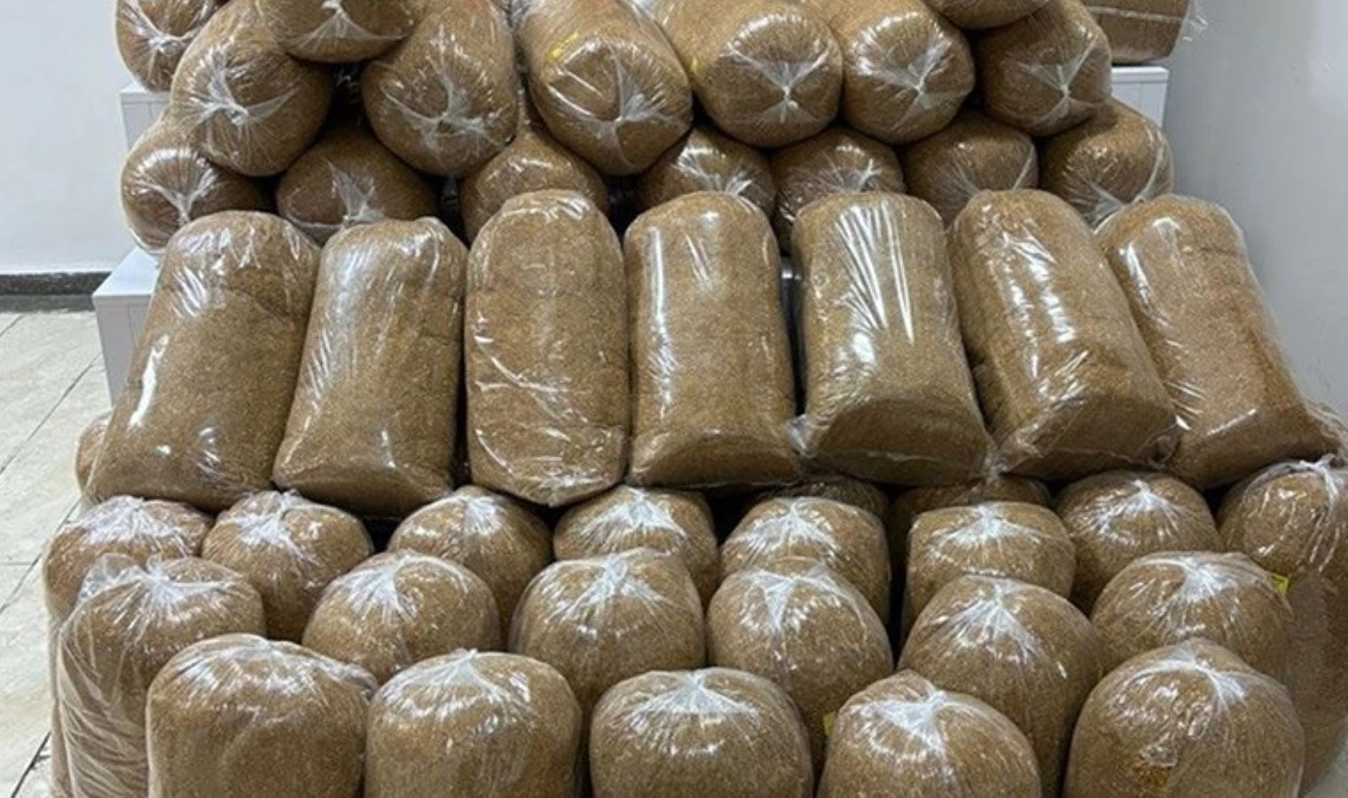 Kayseri’de 11 ‘ruhsatsız silah’ ile 4 kilo ‘kaçak tütün’ yakalandı