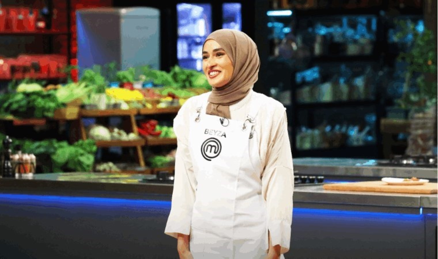 MasterChef’te olay sakatlık: Beyza’nın yüzüne kaynar yağ döküldü! Yarışmacı acil olarak hastaneye kaldırıldı!