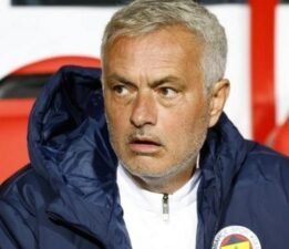 Mourinho’nun ‘Bu ligi kimse izlemiyor’ sözü gündem yarattı: Dünya konuşuyor