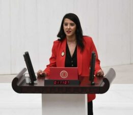 Sevda Karaca’dan şirket teşviklerine sert tepki: ‘Bakanlık ‘Sanayiye Teşvik, İşçiye Kazık Bakanlığı’ adını almalı’