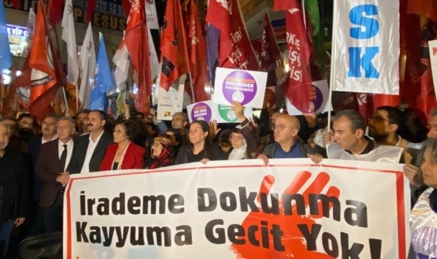 “Tepki yaratılmaması halinde kayyum darbesi sürecektir”