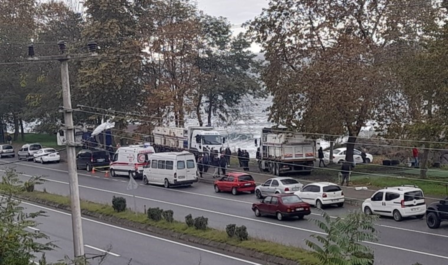 Trabzon’da sahil yolunda silahlı kavga: 1 ölü