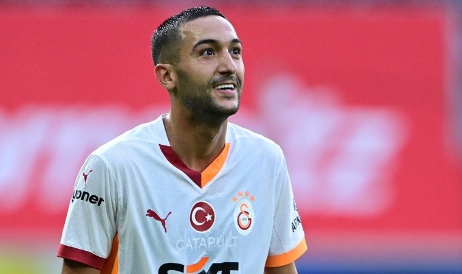 Zahavi, Ziyech’i UEFA’ya şikayet etti: ‘Aptal terör destekçisi’