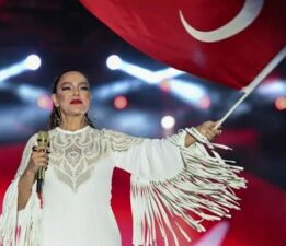 ABB ‘Ebru Gündeş konserinin’ maliyetini açıkladı: ‘Net rakam 69 milyon lira değil…’