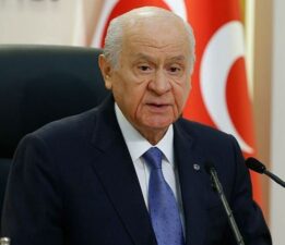 Bahçeli’den ’10 Kasım’ mesajı: ‘Türk milleti hiçbir güç karşısında eğilmeyecek’