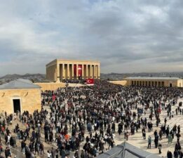 Bakanlık açıkladı: Anıtkabir’e 10 Kasım’da rekor ziyaretçi