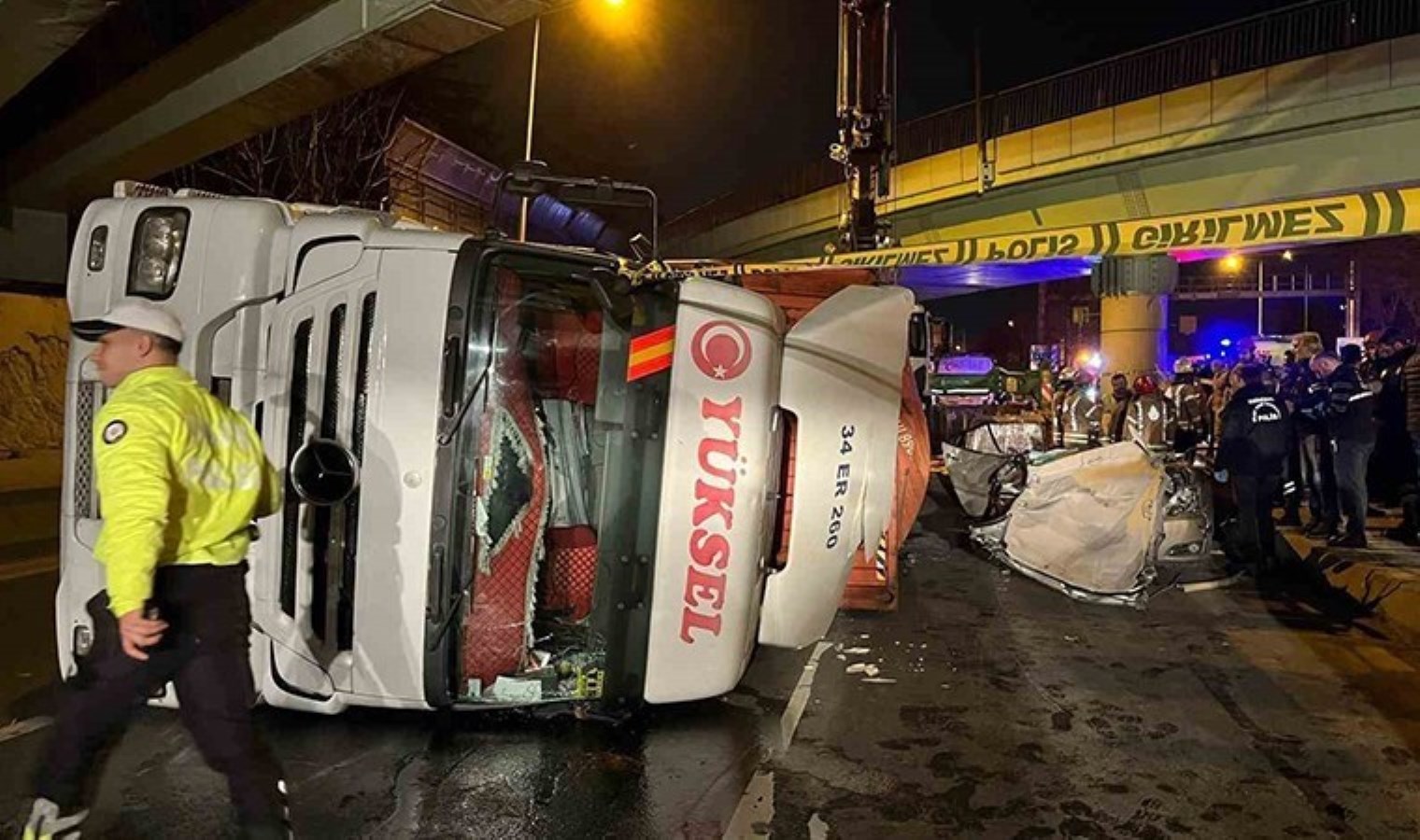 Bir aile yok olmuştu… Bakırköy’de 4 kişinin öldüğü TIR kazası davasında karar çıktı!