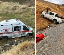 Bitlis’te peş peşe kaza: Otomobille kamyonet kafa kafaya çarpıştı, yaralıları almaya giden ambulans şarampole yuvarlandı!