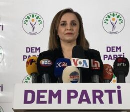 DEM Parti Sözcüsü Ayşegül Doğan: ‘Ne belediyelerimizden vazgeçeriz ne kurmak istediğiniz gelecek tahayyülünden’