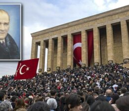 Ders kitaplarındaki Atatürk portresinin aslı, Anıtkabir’de sergilenecek