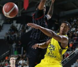 Devon Hall’dan Fenerbahçe Beko’ya kötü haber!