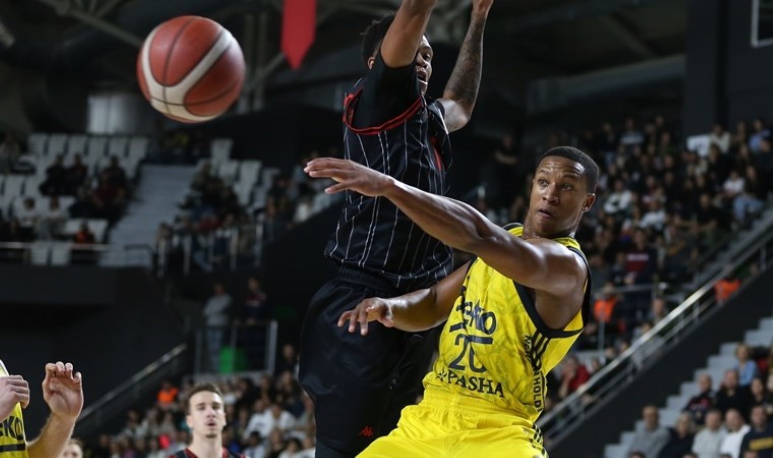 Devon Hall’dan Fenerbahçe Beko’ya kötü haber!