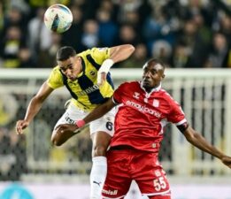 Eski hakemler Fenerbahçe – Sivasspor maçını yorumladı: Djiku’nun golünde elle oynama var mı?