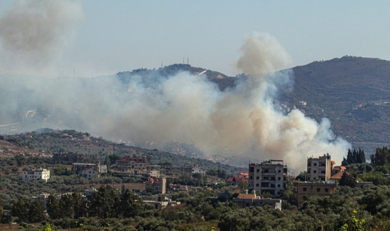 İsrail’den Beyrut’a peş peşe hava saldırısı