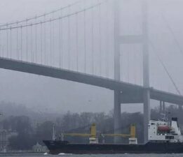 İstanbul Boğazı’nda gemi trafiği çift yönlü askıya alındı!