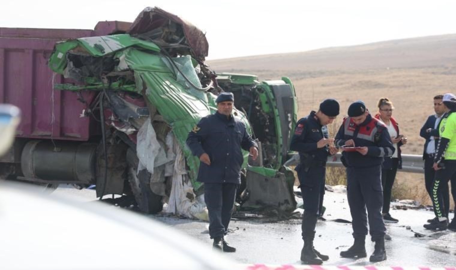 Konya’da tanker ile kamyon çarpıştı: 2 ölü