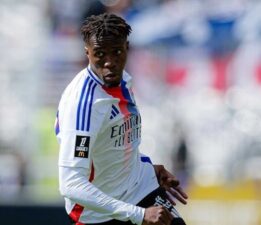 Lyon’dan Wilfried Zaha kararı: Galatasaray’a dönebilir!