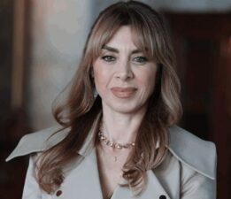 Neslihan Yeldan kimdir? Kızılcık Şerbeti’nin Serap’ı Neslihan Yeldan kaç yaşında, nereli, hangi dizi ve filmlerde oynadı?