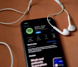 Spotify aktif abone sayısı ve kazancını açıkladı