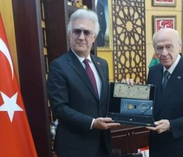 Tamer Karadağlı Devlet Bahçeli’yi ziyaret etti