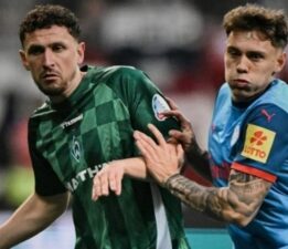 Werder Bremen son dakikada kazanmasını bildi!