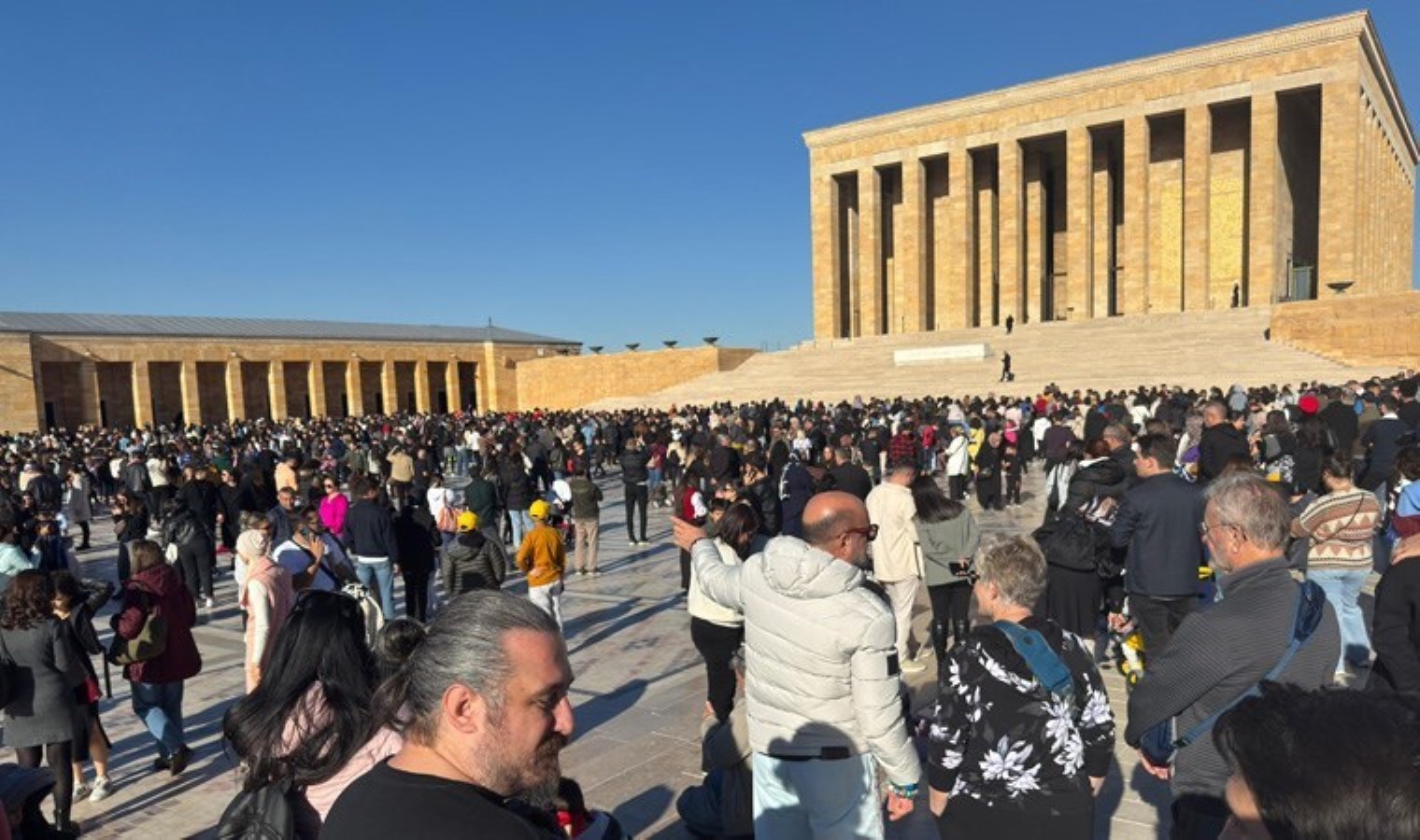 Yurttaş Ata’sına koştu: Anıtkabir’de 10 Kasım öncesi ziyaretçi yoğunluğu